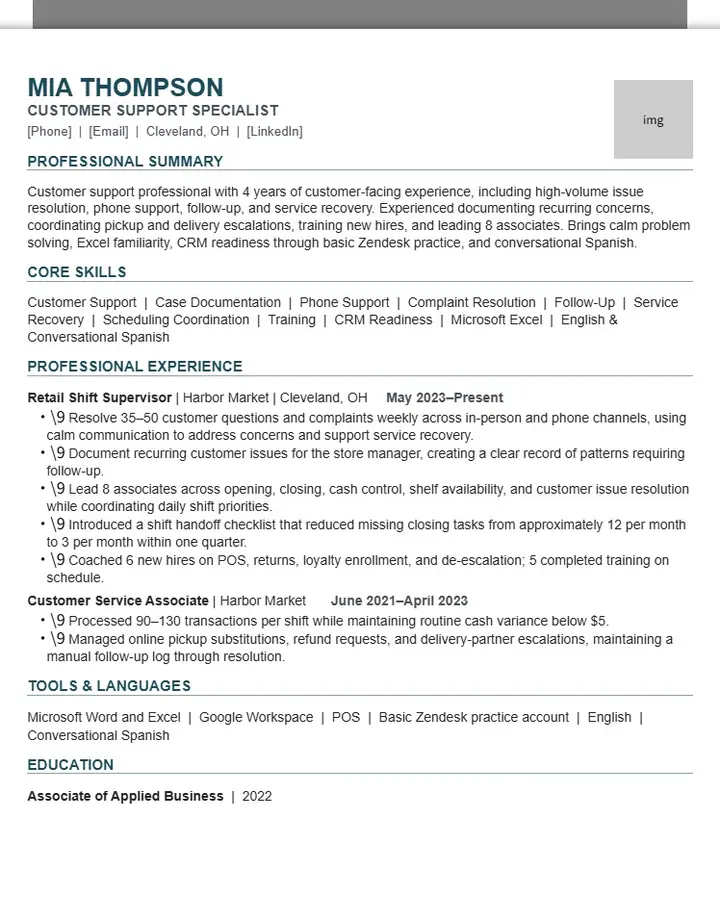 Mia Thompson — Customer Support Specialist Resume